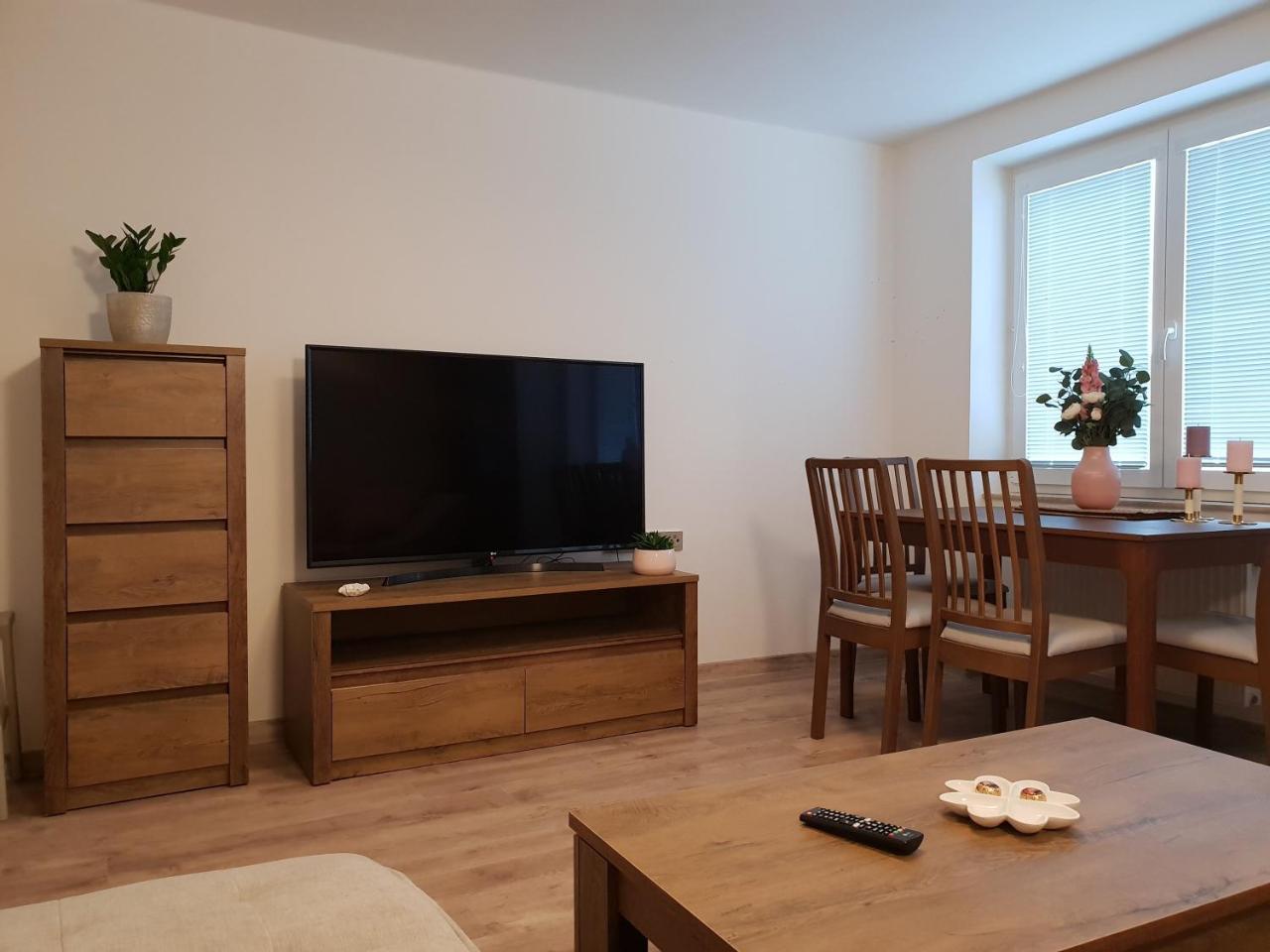 Apartman U Labe Nymburk Exteriör bild