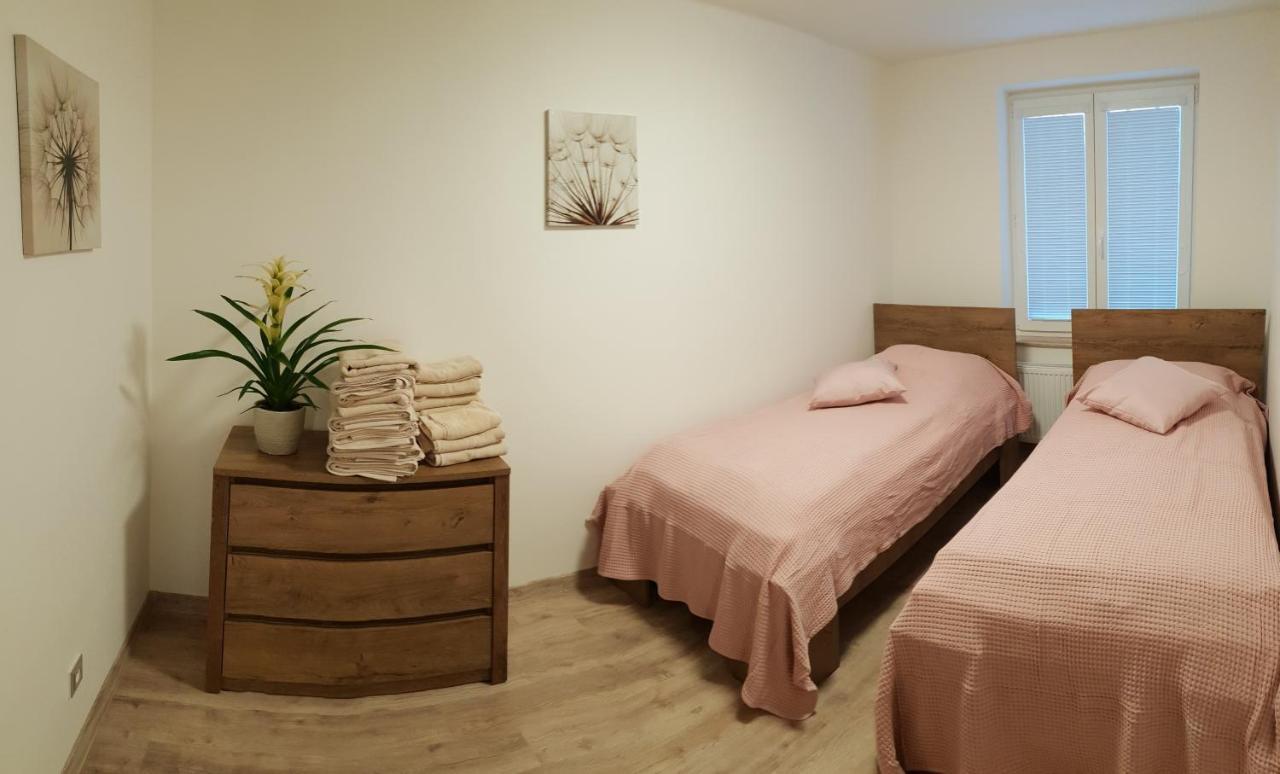 Apartman U Labe Nymburk Exteriör bild
